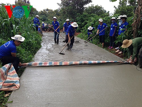 Xây dựng nông thôn mới gắn với tái cơ cấu nông nghiệp - ảnh 4